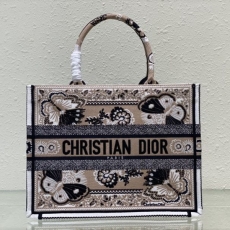 Christian Dior Shopping Bags